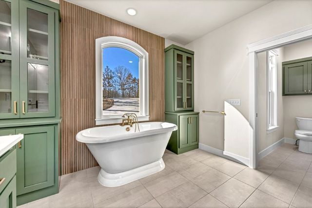 2 Steven Lane, Bella Vista, AR 72715