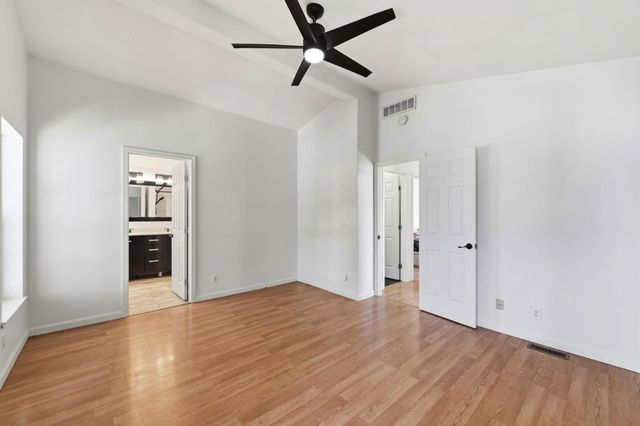 44 Eagle Green 44, Fremont, CA 94538