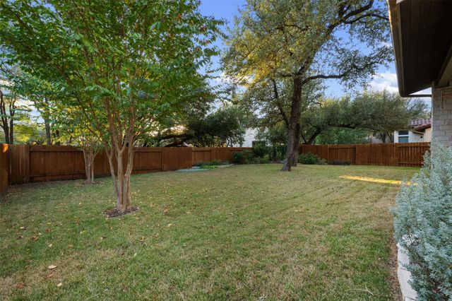 6009 Woodcrest DR, Austin, TX 78759