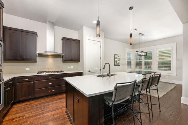 6009 Woodcrest DR, Austin, TX 78759