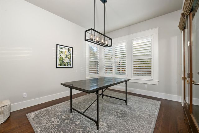 6009 Woodcrest DR, Austin, TX 78759