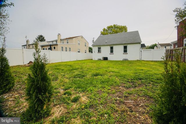 155 MAPLE AVE, Holmes, PA 19043