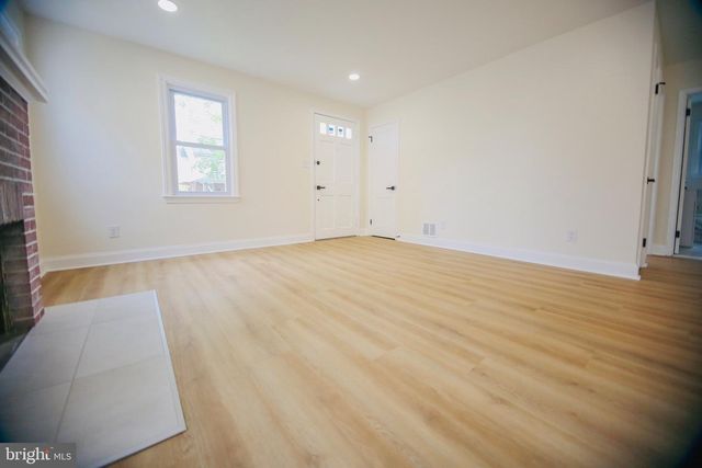 155 MAPLE AVE, Holmes, PA 19043