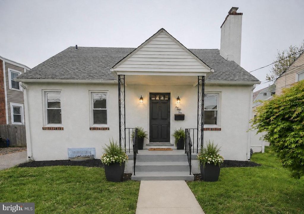 155 MAPLE AVE, Holmes, PA 19043