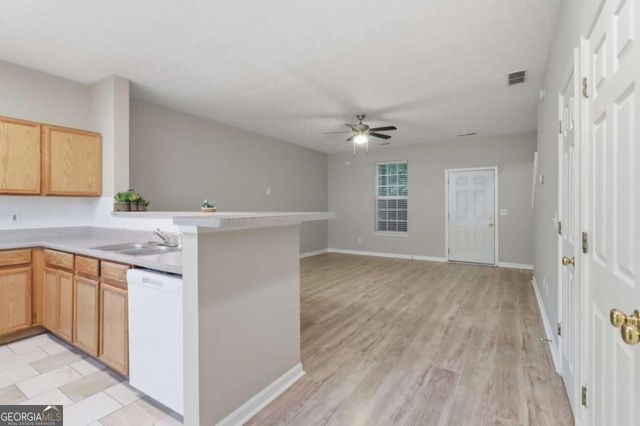 1708 Camden Forrest Trail, Riverdale, GA 30296