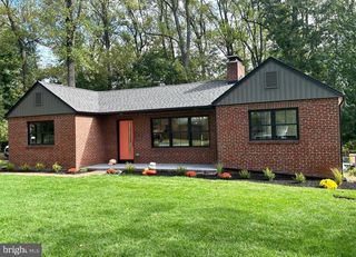 145 PARK DR, Cherry Hill, NJ 08002
