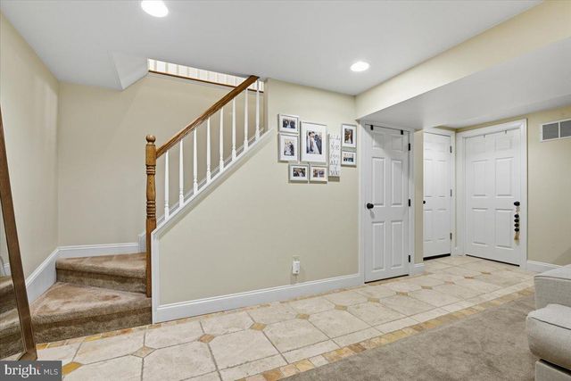 87 SPROUL RD, Malvern, PA 19355