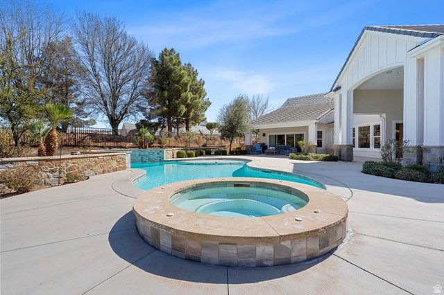 2917 S OLD FARM RD, Washington, UT 84780