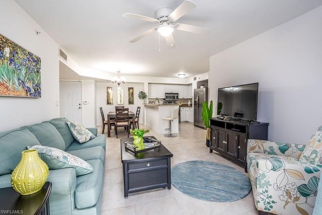 1240 Wildwood Lakes BLVD 104, Naples, FL 34104