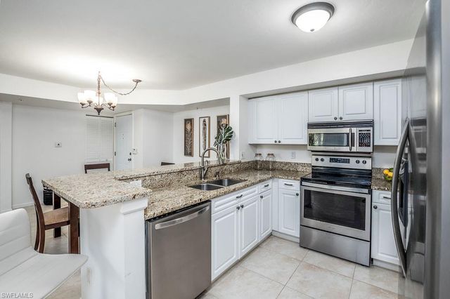 1240 Wildwood Lakes BLVD 104, Naples, FL 34104