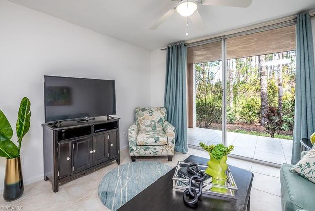1240 Wildwood Lakes BLVD 104, Naples, FL 34104