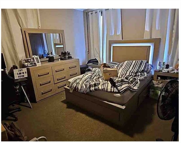 86 W Main St, North Adams, MA 01247