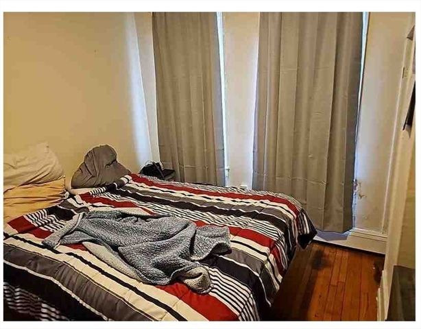 86 W Main St, North Adams, MA 01247