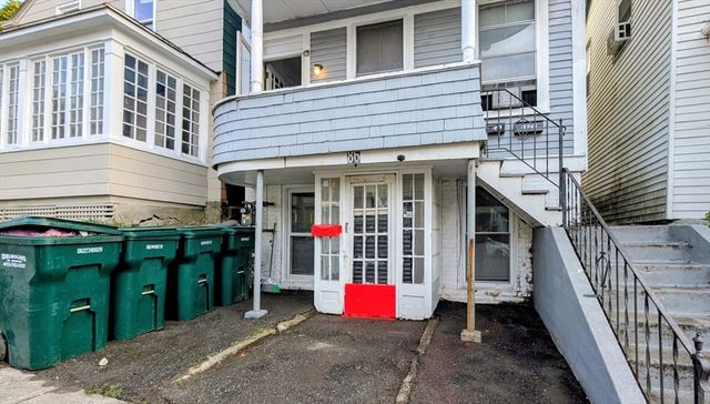 86 W Main St, North Adams, MA 01247