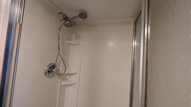 86 W Main St, North Adams, MA 01247