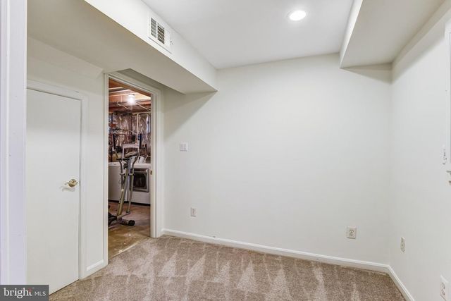 4524 SAMUELS PINE RD, Chantilly, VA 20151