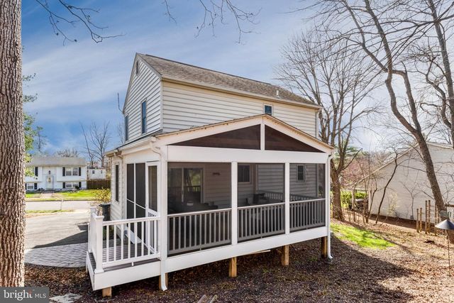 4524 SAMUELS PINE RD, Chantilly, VA 20151