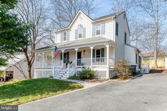 4524 SAMUELS PINE RD, Chantilly, VA 20151