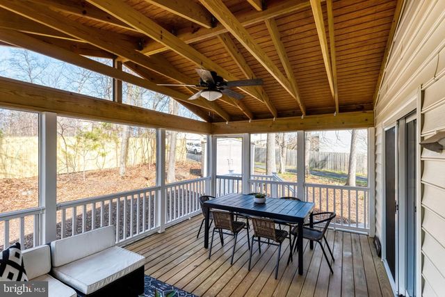 4524 SAMUELS PINE RD, Chantilly, VA 20151