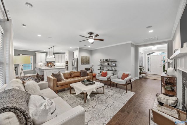 7607 Summerdawn Drive SE, Owens Cross Roads, AL 35763