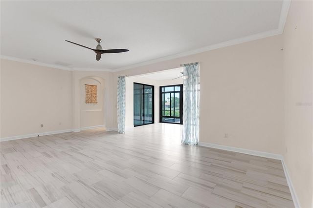8972 DOVE VALLEY WAY, Davenport, FL 33896