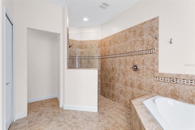 8972 DOVE VALLEY WAY, Davenport, FL 33896