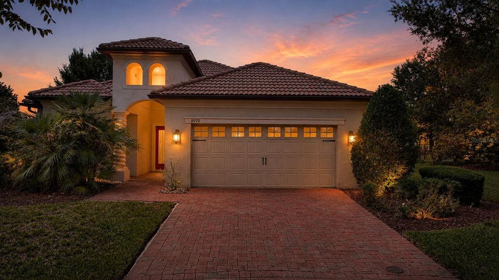 8972 DOVE VALLEY WAY, Davenport, FL 33896