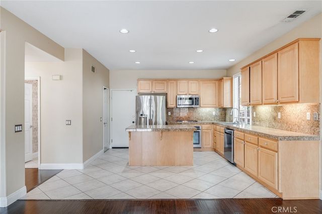 11761 Fricker Ave, Tustin, CA 92782