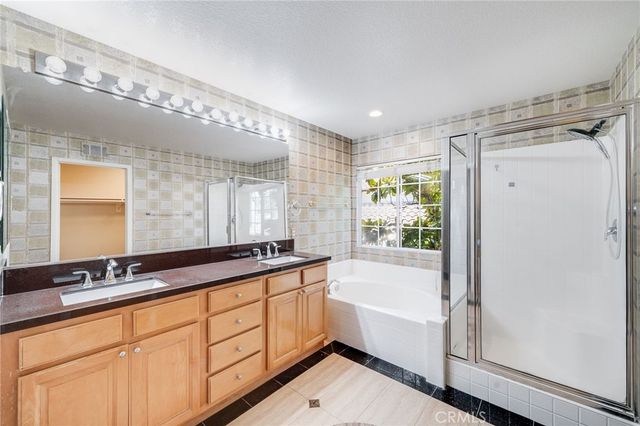 11761 Fricker Ave, Tustin, CA 92782