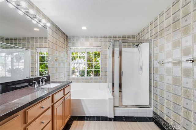 11761 Fricker Ave, Tustin, CA 92782