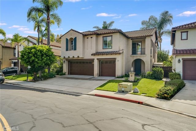 11761 Fricker Ave, Tustin, CA 92782
