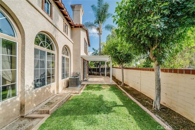 11761 Fricker Ave, Tustin, CA 92782