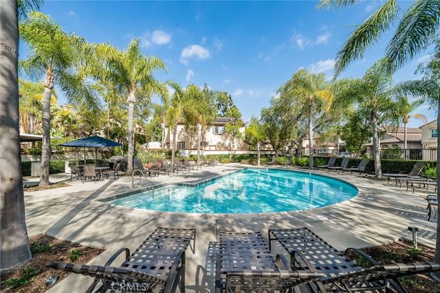 11761 Fricker Ave, Tustin, CA 92782