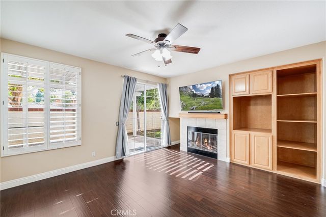 11761 Fricker Ave, Tustin, CA 92782