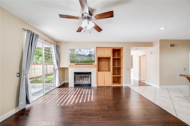 11761 Fricker Ave, Tustin, CA 92782