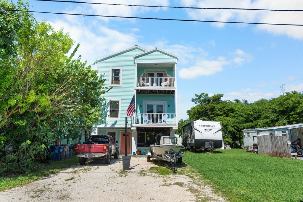 31047 Avenue I, Big Pine Key, FL 33043