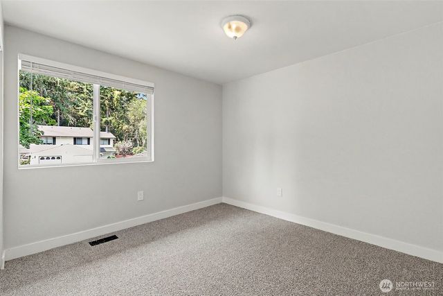 33020 22nd Place S, Federal Way, WA 98003