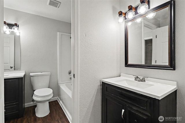 33020 22nd Place S, Federal Way, WA 98003