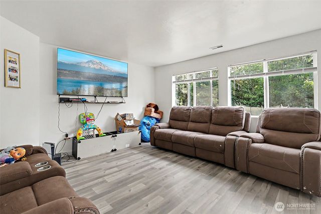 33020 22nd Place S, Federal Way, WA 98003
