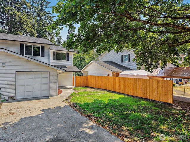 33020 22nd Place S, Federal Way, WA 98003