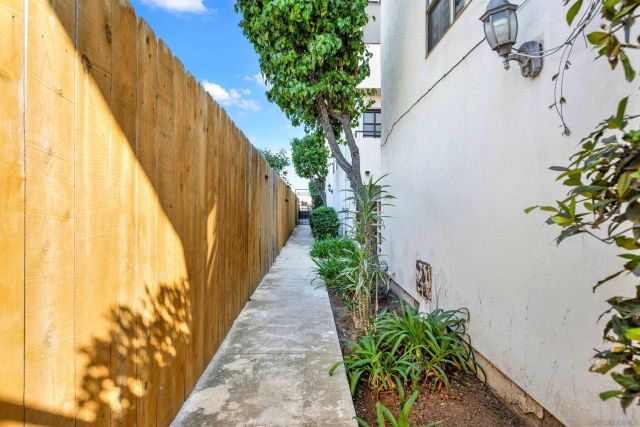 4585 51St 4, San Diego, CA 92115
