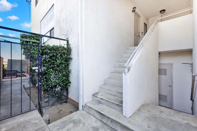 4585 51St 4, San Diego, CA 92115