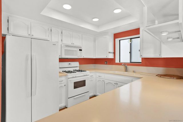 4585 51St 4, San Diego, CA 92115