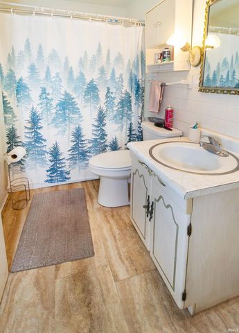 5566 Martin Road, Newburgh, IN 47630