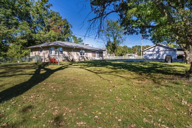 5566 Martin Road, Newburgh, IN 47630