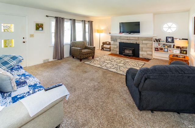 5566 Martin Road, Newburgh, IN 47630