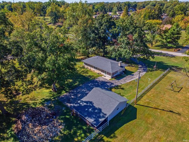 5566 Martin Road, Newburgh, IN 47630