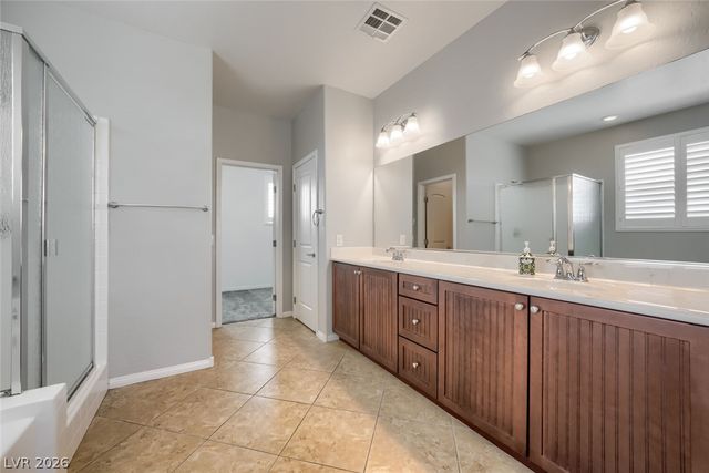 7038 Chestnut Valley Street, Las Vegas, NV 89166