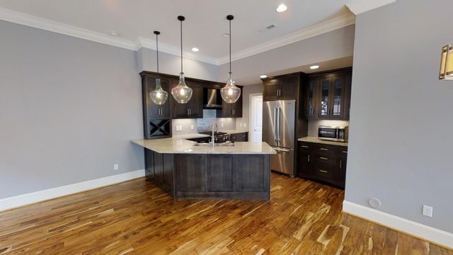 105 E 03rd Street, Chattanooga, TN 37403