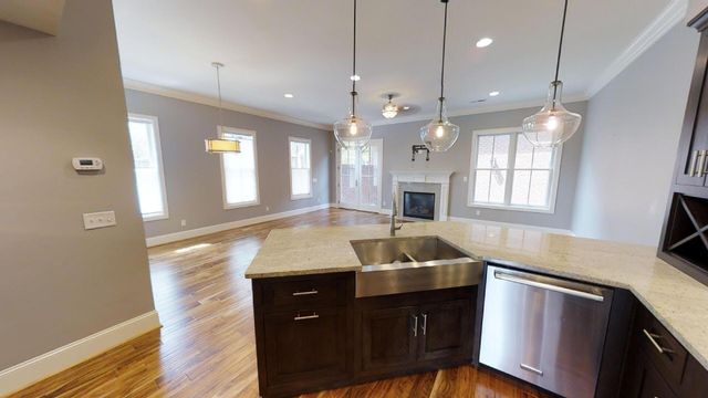 105 E 03rd Street, Chattanooga, TN 37403